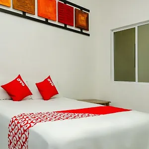 Oyo Cabo Del Sur, Hotel